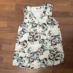 Crescent brand floral tank top size small